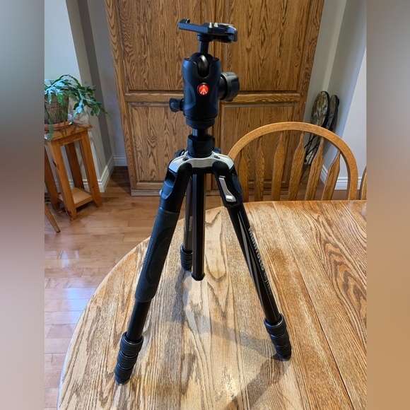 Manfrotto Other - Manfrotto Befree GT Tripod